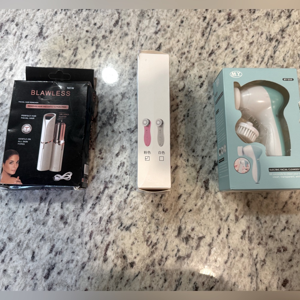 3 piece “Busted Box Bundle” NEW items. See pictures.